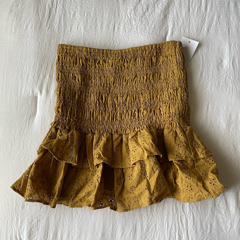 dark mustard skirt